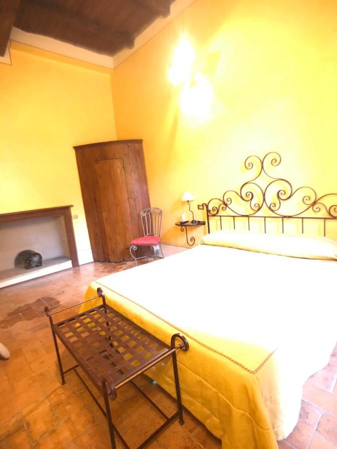 Camere Della Vecchia Posta เตรวี ภายนอก รูปภาพ