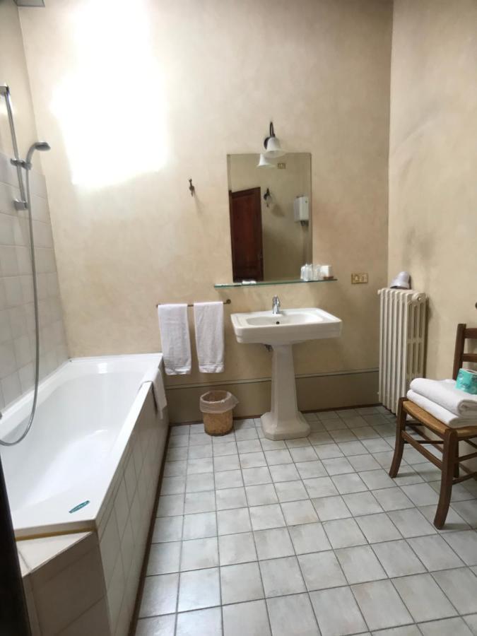 Camere Della Vecchia Posta เตรวี ภายนอก รูปภาพ