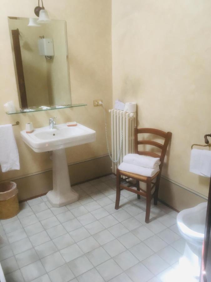 Camere Della Vecchia Posta เตรวี ภายนอก รูปภาพ