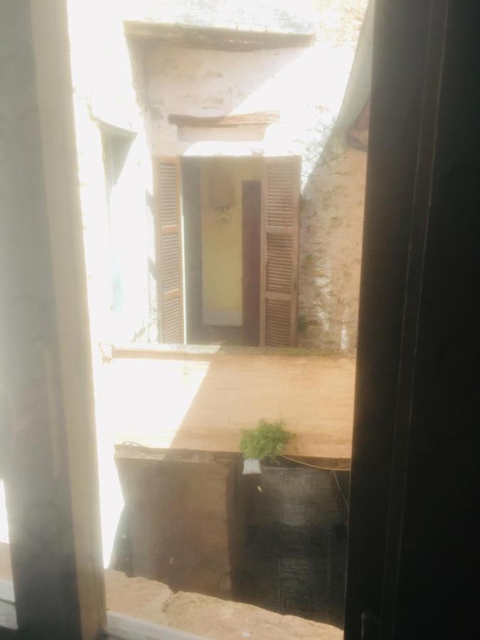Camere Della Vecchia Posta เตรวี ภายนอก รูปภาพ