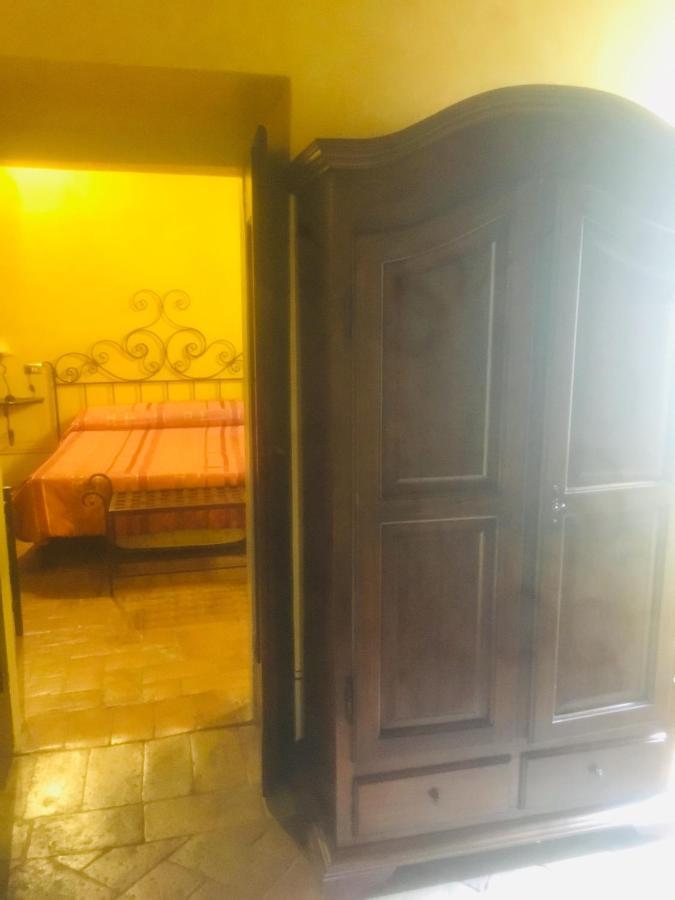 Camere Della Vecchia Posta เตรวี ภายนอก รูปภาพ