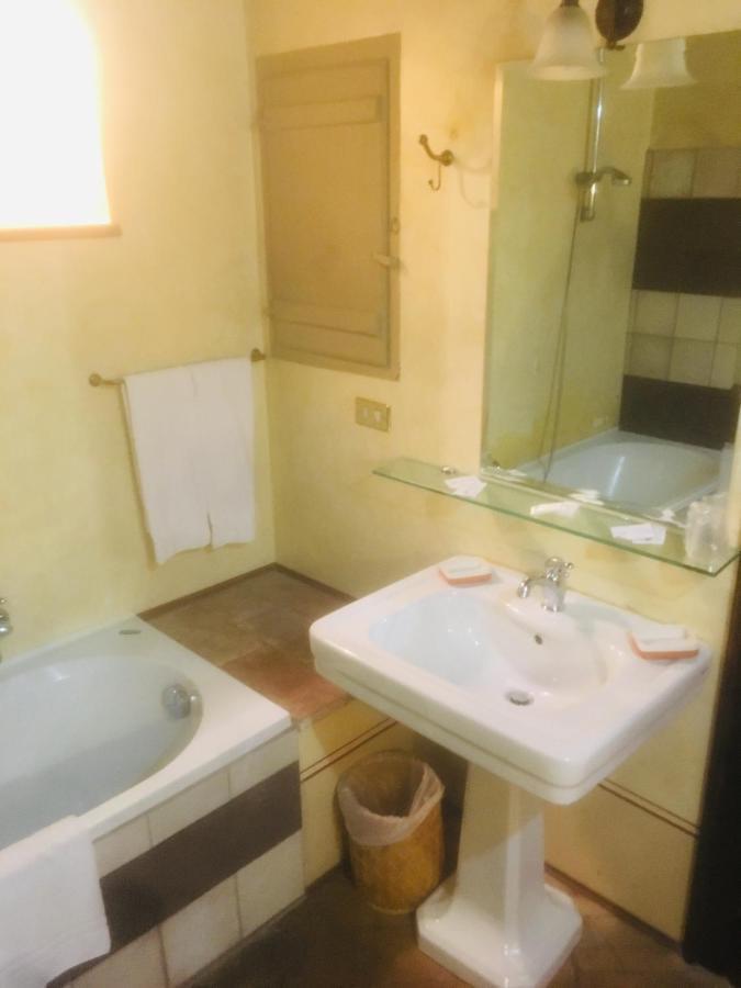 Camere Della Vecchia Posta เตรวี ภายนอก รูปภาพ