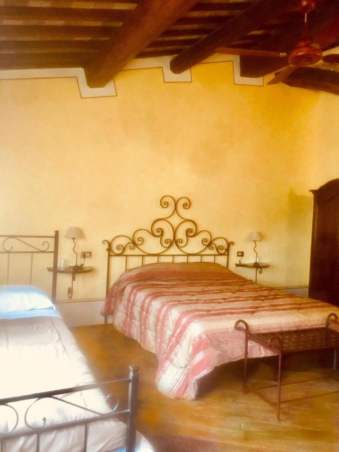Camere Della Vecchia Posta เตรวี ภายนอก รูปภาพ